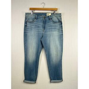 Woman's Cosmetic‎ Blue Love Skinny Jeans - Medium Wash - Size 33